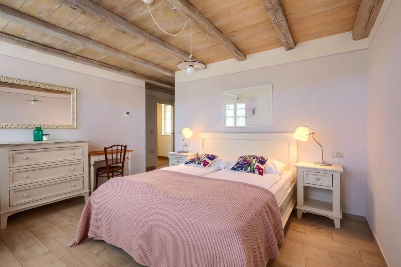 Family Villa Elizabeta With Pool In Umag Cepljani Екстер'єр фото