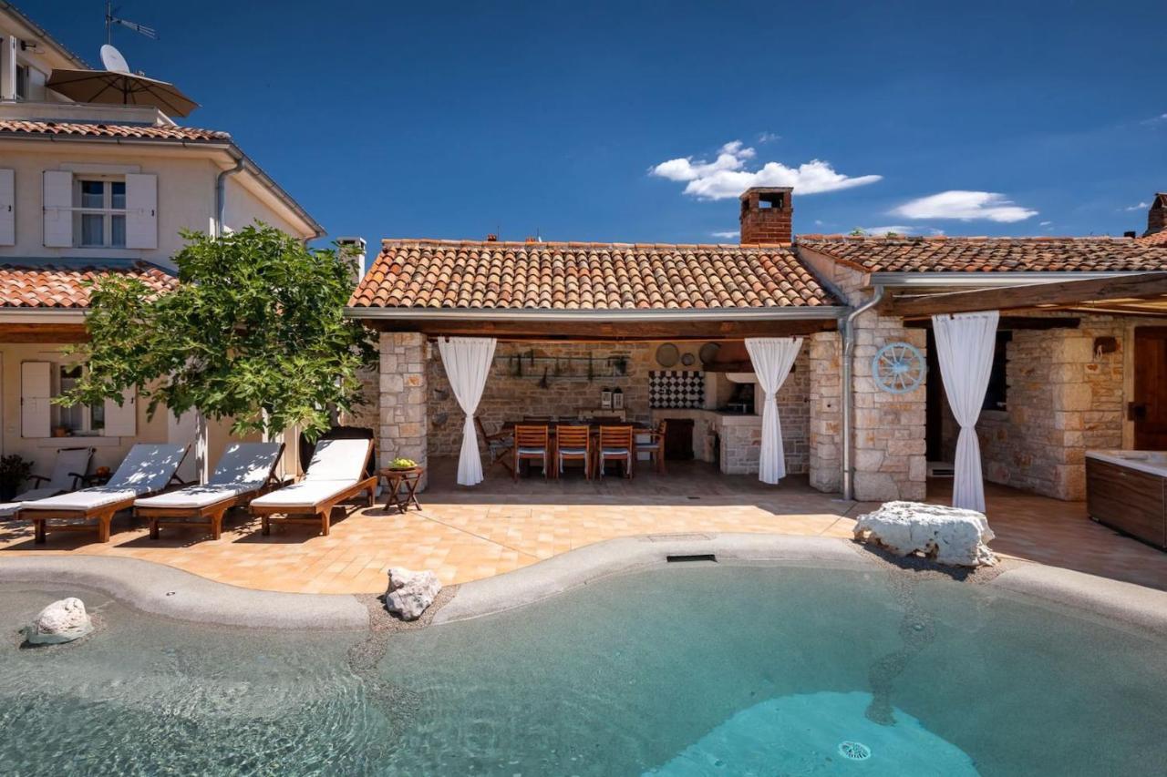 Family Villa Elizabeta With Pool In Umag Cepljani Екстер'єр фото