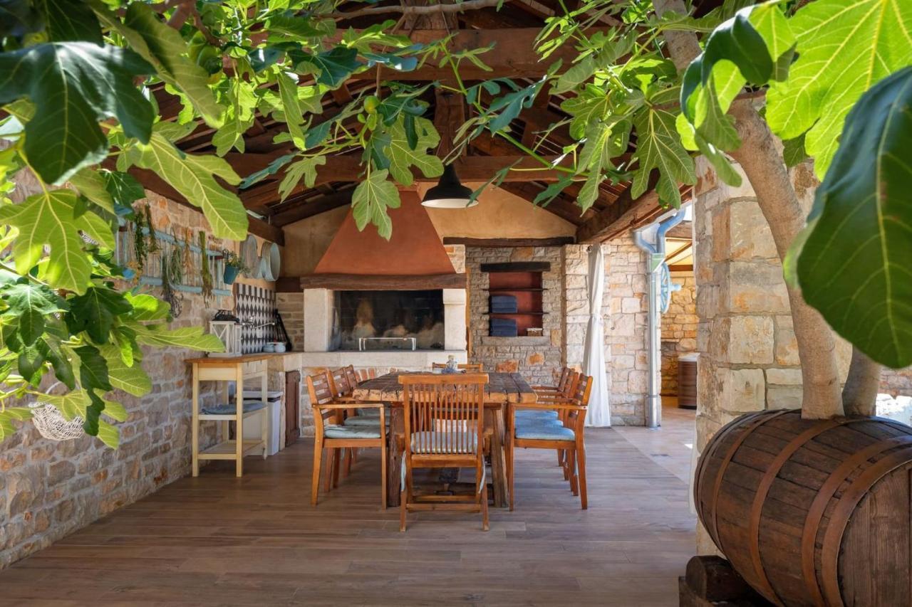 Family Villa Elizabeta With Pool In Umag Cepljani Екстер'єр фото